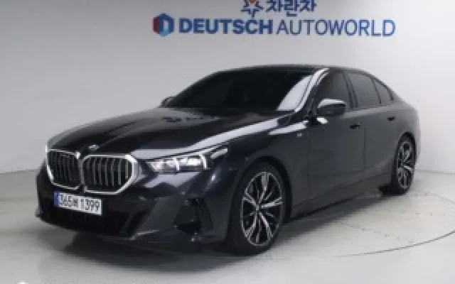 5시리즈 (G60) 530i xDrive BMW 2024/07 5,920km